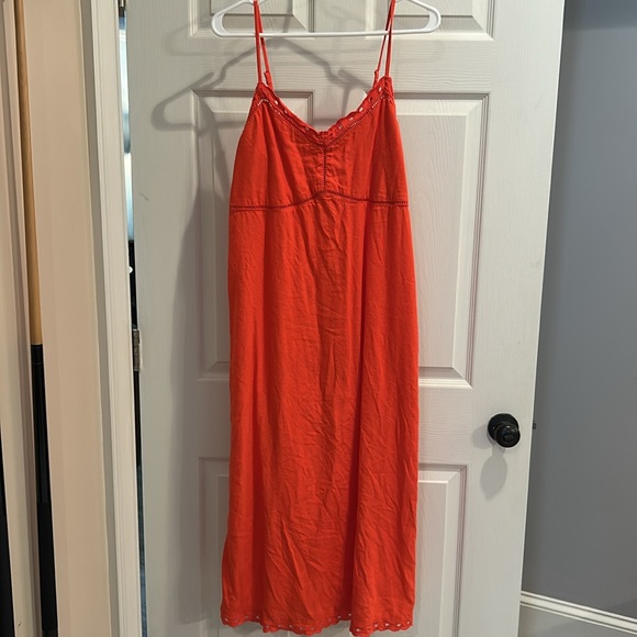 Floral and Red Maxi Dresses. 3 for the price of 1 - Picture 5 of 8